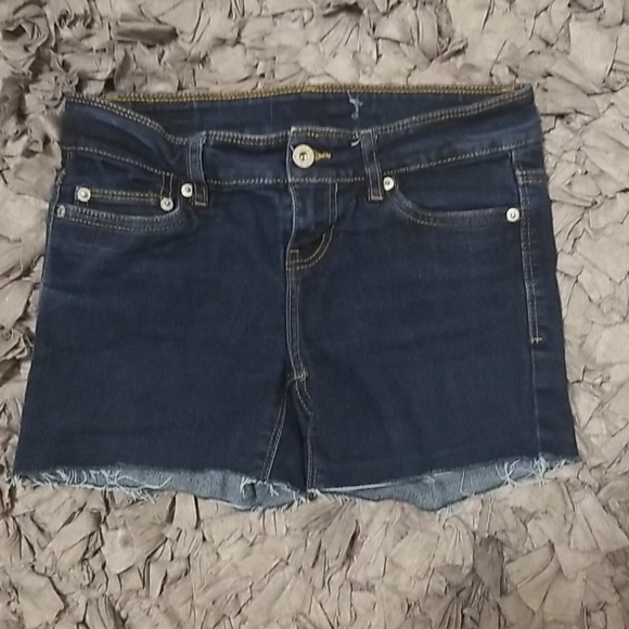 Levi Strauss & Co. Shorts - Picture 1 of 4